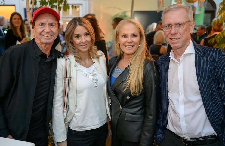V.l.n.r.: "Mr. Ferrari" Heribert Kasper, Unternehmerin Simone Lugner, Schauspielerin Ulrike Kriegler und Fußballtrainer Peter Stöger.