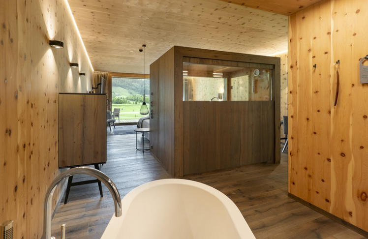  In fünf Suiten der Sportresidenz befinden sich jeweils eine eigene Zirbensauna von Klafs.