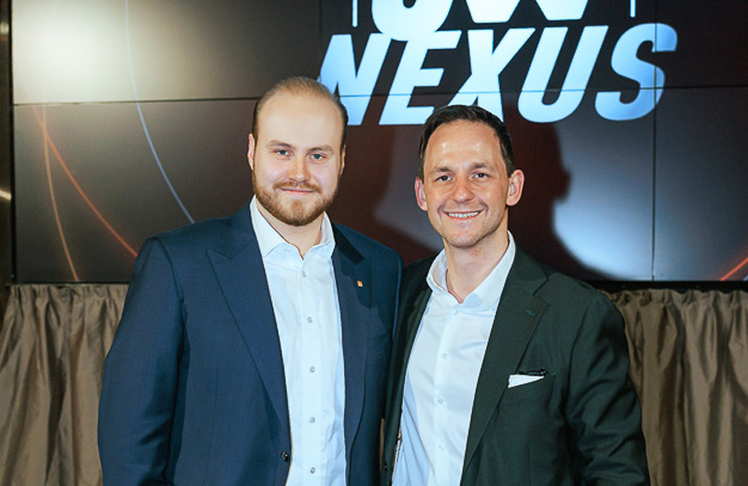 Gabriel Karas (Vorsitzender der Jungen Wirtschaft Wien) und Christoph Biegelmayer (Direktor-Stellvertreter der WKW)