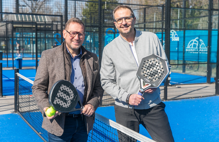 Nach der Besichtigung ging es sportlich weiter. Der nächste Stopp führt zum Padeldome. © LEADERSNET/D. Mikkelsen
