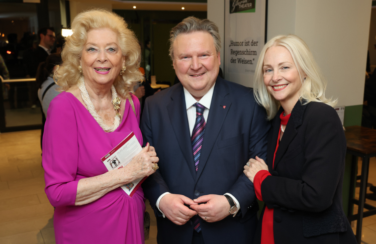 V.l.n.r.: Birgit Sarata, Michael Ludwig und Angelika Zoidl 