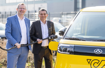 Post und Netzbetreiber machen E-Flotte zum mobilen Stromspeicher