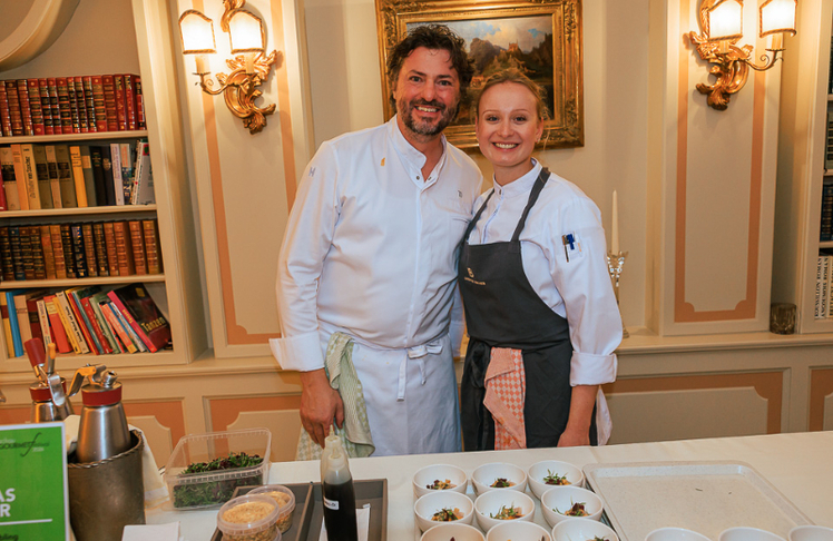 Kulinarisch verwöhnt wurden die Anwesenden unter anderem von 2-Sterne- und 5-Hauben-Koch Thomas Dorfer und seinem Team vom Landhaus Bacher in Mautern.