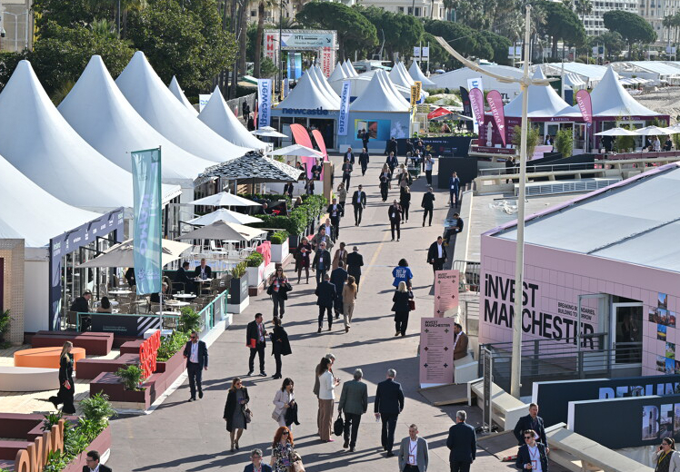 Immobilienbranche diskutierte über Chancen und Risiken in unsicheren Zeiten