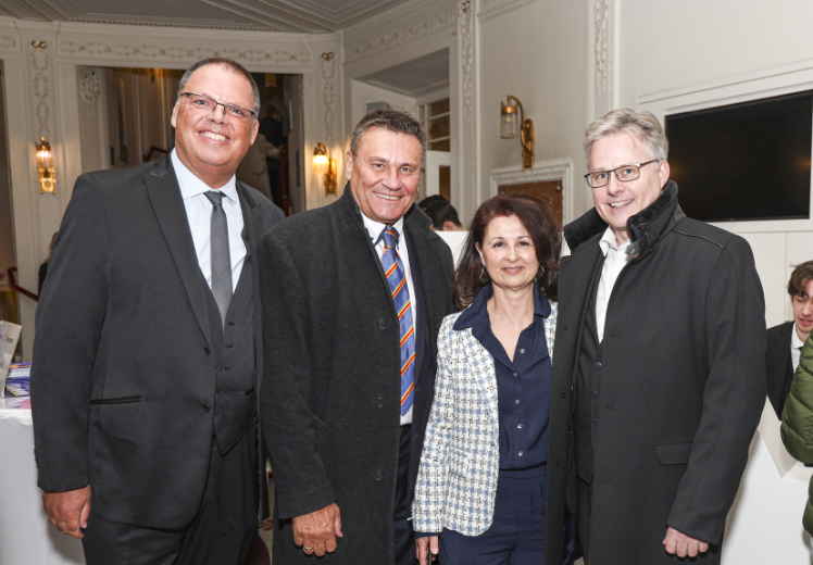 Bühne Baden startet mit Premiere von "Frau Luna" zur spektakulären Mondreise