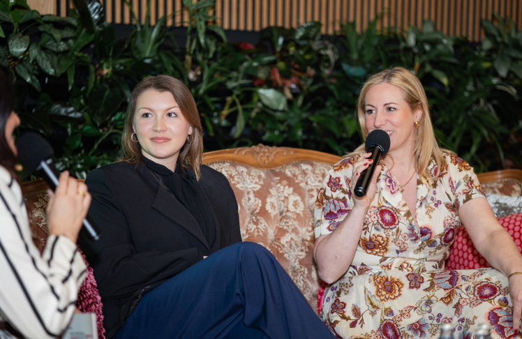 Julia Gehmacher, Unternehmerin (l.) und Tina Neudegger, Geschäftsführerin 5 Sterne Hotel Nesslerhof