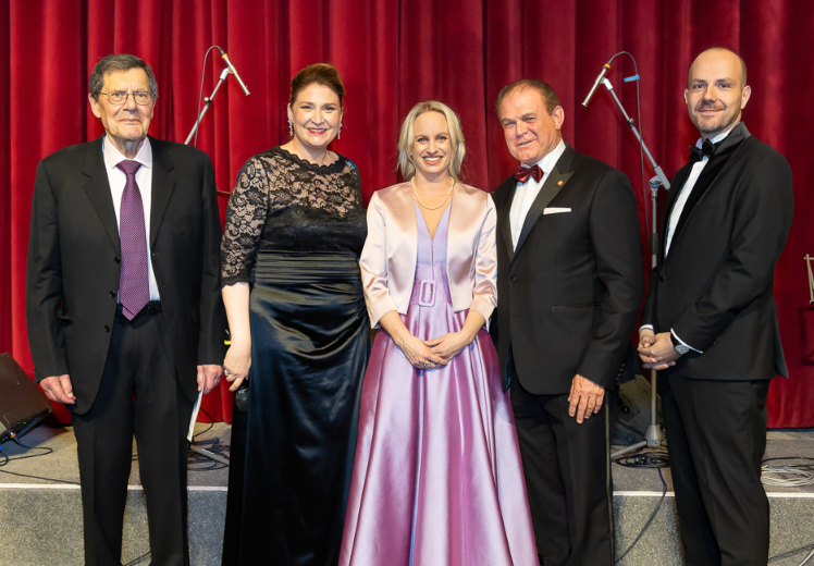 Ball des Sports brachte Wiens Sportwelt im Rathaus zusammen