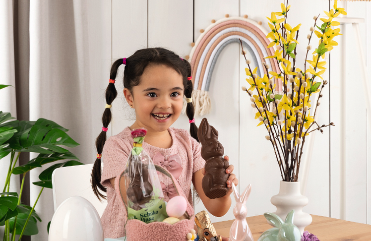 Der Bio Schoko Osterhase von Hofer wurde auch in diesem Jahr wieder als einer der Testsieger im Schoko-Osterhasen Check von Südwind und Global 2000 ausgezeichnet