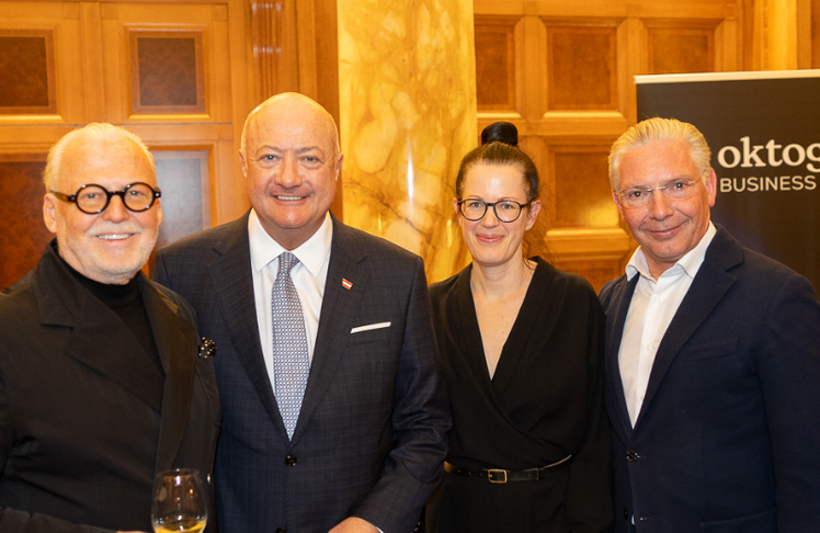 V.l.n.r.: Falstaff-Herausgeber Wolfgang Rosam, Bundeskanzler Christian Stocker, Vorstandsvorsitzende der österreichischen Erste Bank Gerda Holzinger-Burgstaller und der CEO von Opinion Leaders Network/LEADERSNET Paul Leitenmüller