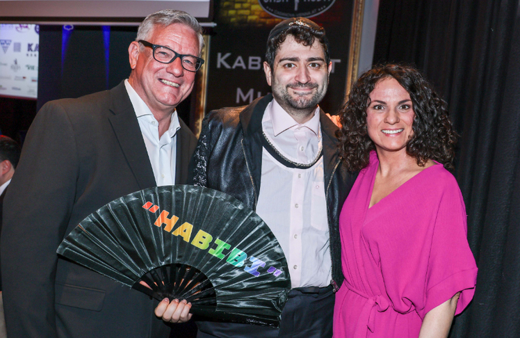 V.l.n.r.: Manfred Antonius Distel, Sebastian Humi und Antonia Stabinger. © LEADERSNET / kaiser