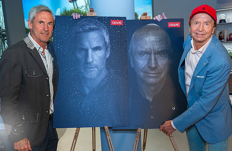 Ex-Fußballprofi Michael Konsel (l.) mit "Mr. Ferrari" Heribert Kasper.