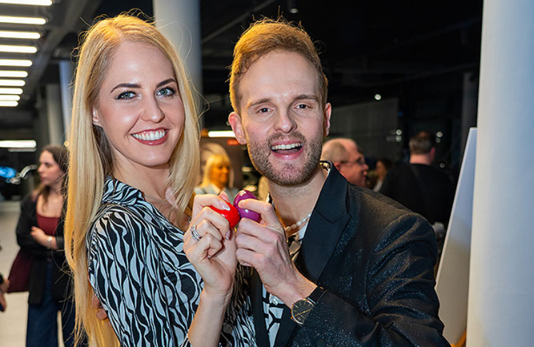  Model und Sängerin Beatrice Turin mit Profitänzer Herby Stanonik.