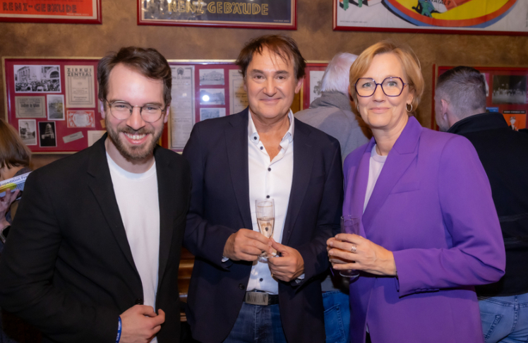 V.l.n.r.: Andreas Onea, Roman Szeliga und Birgit Fenderl ©  Thomas Lerch