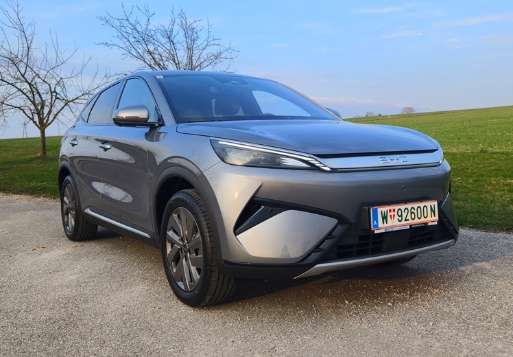 So schlägt sich der neue BYD Atto 3 Evo im LEADERSNET-Test