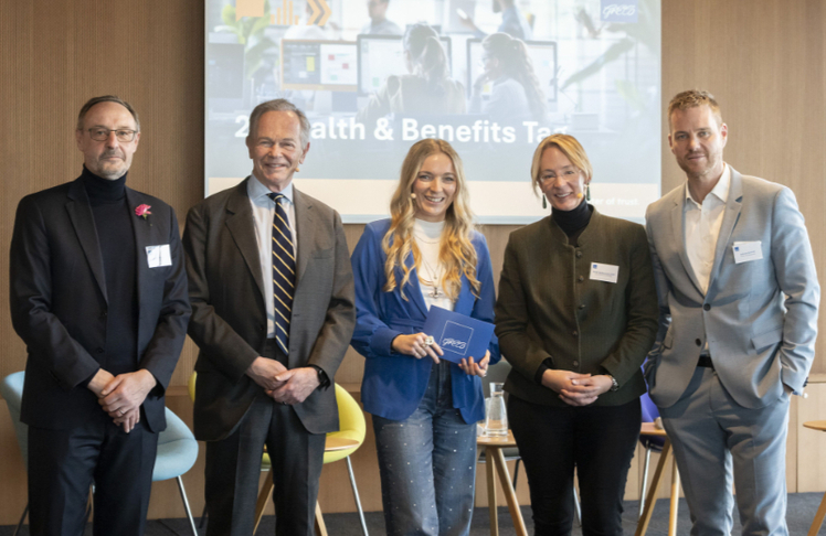 V.l.n.r.: Joachim Schuller (Competence Center Manager Health & Benefits Greco), Andreas Treichl (Vorstand des Aufsichtsrats der Erste Stiftung), Jacqueline Knollmayr (Moderatorin), Sarah Spiekermann-Hoff (Leiterin des Instituts für Wirtschaftsinformatik und Digitalisierung an der WU Wien) und Andreas Schmitt (Vorstand GrECo International AG).