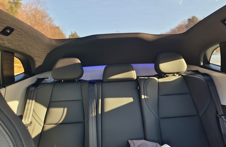 Ungewöhnlicher Blick nach hinten - da fehlt doch was, oder?