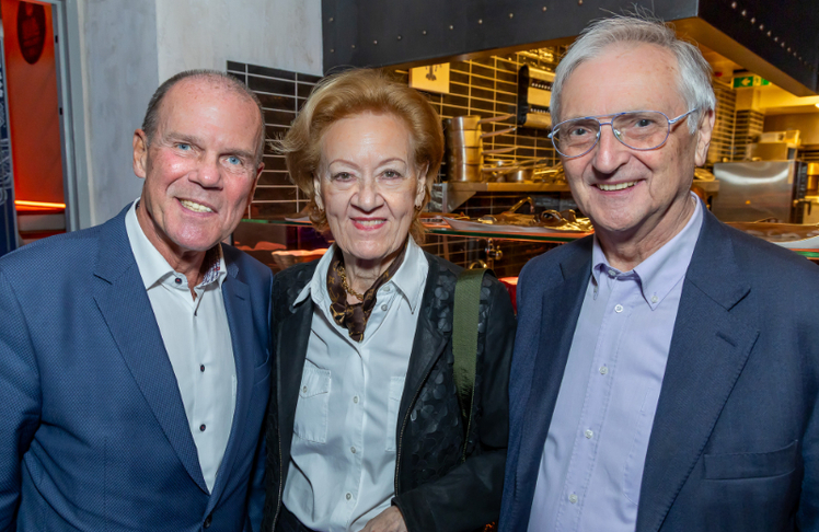 V.l.n.r.: Peter Dobcak, Hanni Kolarik und Karl Kolarik © LEADERSNET/C. Mikes