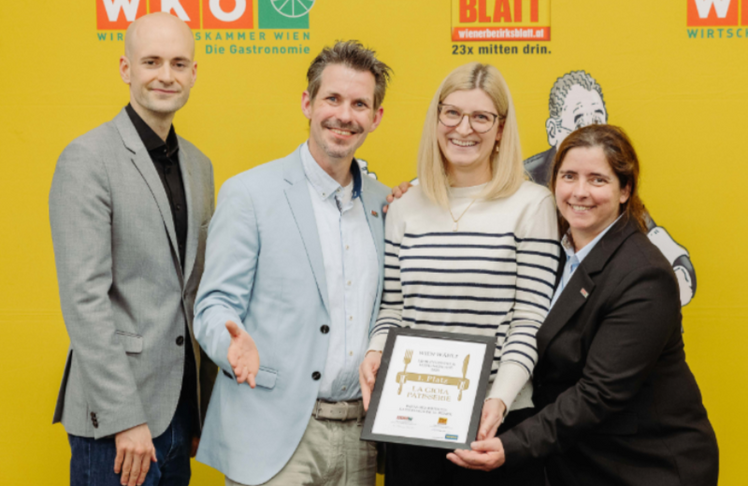 V.l.n.r.: Thomas Taucher (WKW), Thomas Peschta (Obmann Fachgruppe Gastronomie WKW), Victoria Krauchenberg (Gastronomin La Gioia - Patisserie) und Martina Haslinger-Spitzer (Obmann-Stv. Fachgruppe Gastronomie WKW)