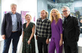 "Die Hand als ehrlichstes Organ": Hubert Scheibl fasziniert mit neuer Werkserie "Talking"