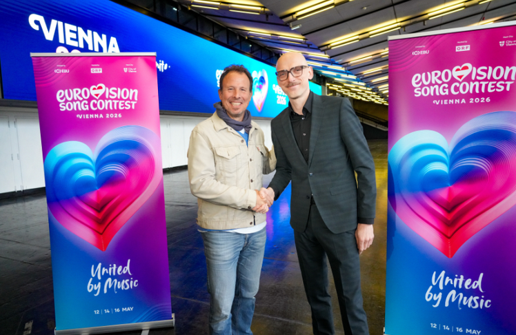 Executive Producer Michael Krön vom ORF und Stadthallen-Geschäftsführer Thomas Waldner (r.)