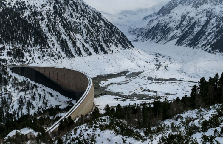Der Speicher Schlegeis im Zillertal wird derzeit vollständig entleert © Verbund/Wiedl
