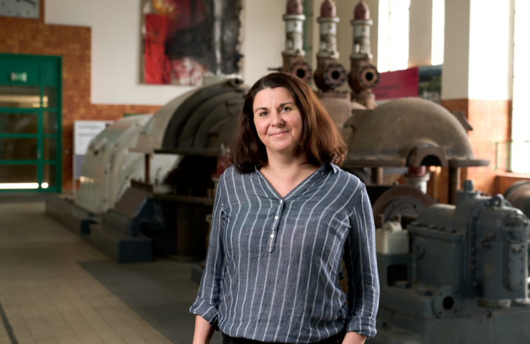 Andrea Zarnhofer ist kaufmännisch-technische Spezialistin beim Kraftwerkspark Timelkam © Energie AG/Mathias Lauringer