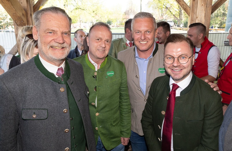 V.l.n.r.: Der steirische Landtagspräsident Gerald Deutschmann, C3-Communications-Connecting-Consulting Geschäftsführer Thomas Prantner, der steirische Landeshauptmann Mario Kunasek und Münzer-CEO Ewald-Marco Münzer. © LEADERSNET / C. Mikes