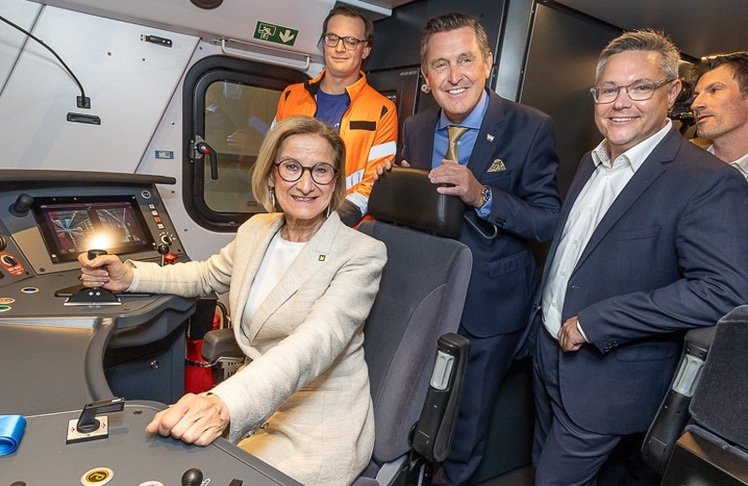 Johanna Mikl-Leitner probierte sich auch als Lokführerin.