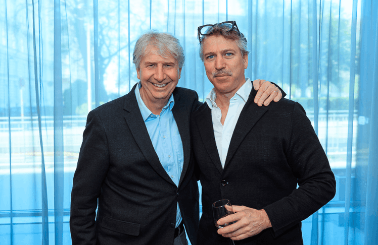 V.l.n.r.: Oliver Jonke (Herausgeber Medianet) und Clemens Rauhs (Geschäftsführung Liv)