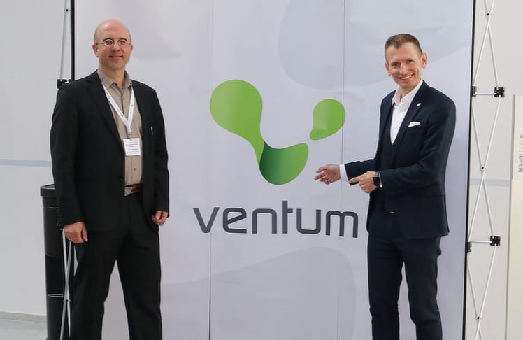 Steffen Sperling, CEO Ventum Digital Identity Services (l.), und Martin Resel, stv. Vorstandsvorsitzender von A1, beim Ventum IT Security Expert Summit 2026.