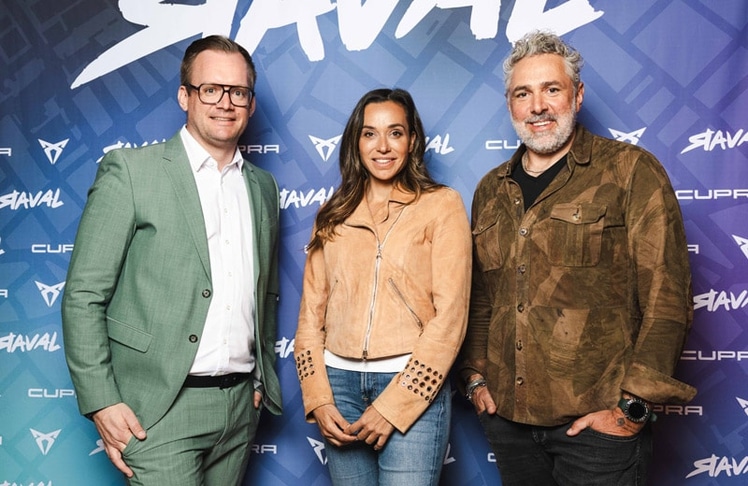 V.l.n.r.: Timo Sommerauer, Cupra-Markenbotschafterin Andrea Schlager und Starkoch Roland Trettl