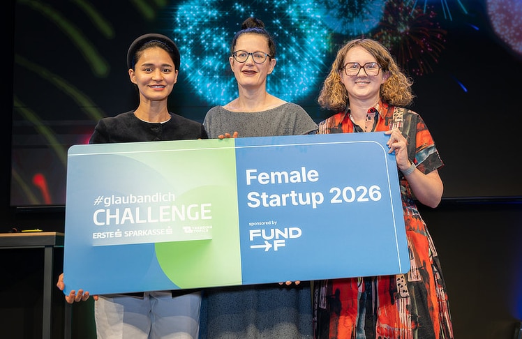 V.l.n.r.: Gunpreet Coudert Oberoi (CEO & Founder von Svan), Gerda Holzinger-Burgstaller (CEO der Erste Bank und Sparkasse) und Nina Wöss (Managing Partner von Fund F)