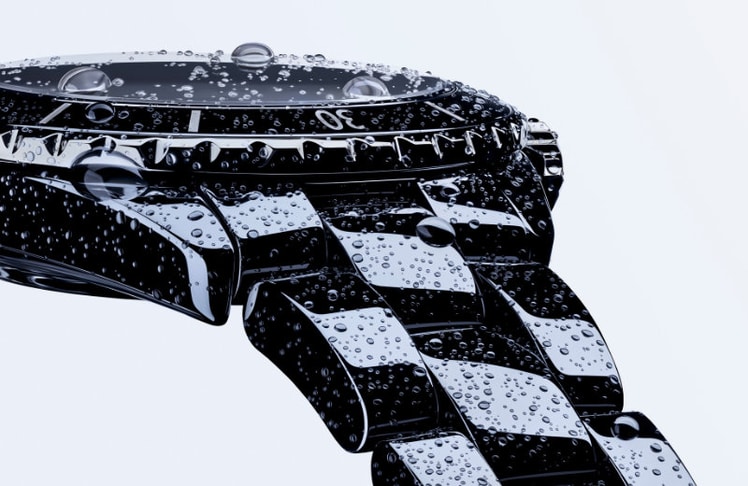 Chanel J12 © Chanel