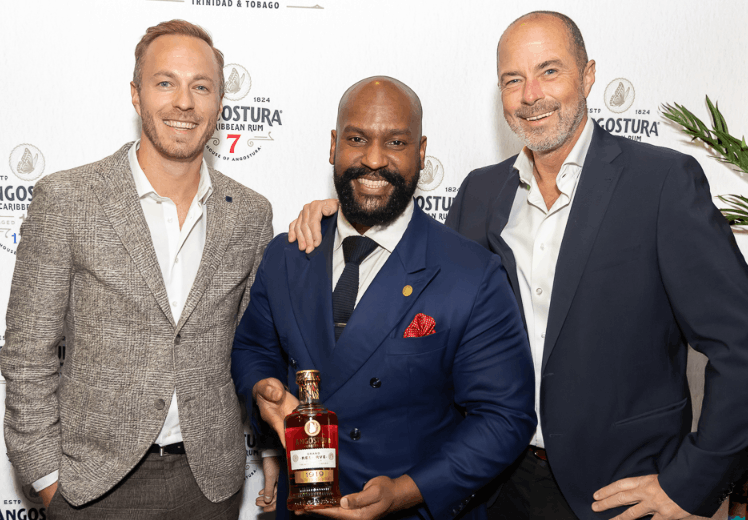 Angostura zelebrierte sein optisches Comeback mit einer Portion Karibik in Wien