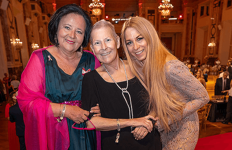 V.l.n.r.: Die Geschäftsführerin der Österreichischen Krebshilfe Doris Kiefhaber, die ehemalige Gesundheitsministerin Andrea Kdolsky und die Organisatorin des "Dancer against Cancer"-Balls Yvonne Rueff © Andreas Tischler