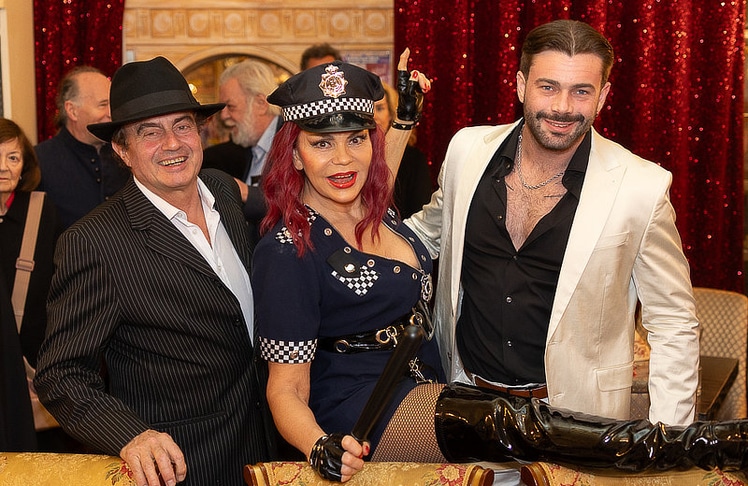 V.l.n.r.: Die Künstlerwirtsleut' Konstantin Schenk, Tamara Trojani und Ivan Troiani. © LEADERSNET / R. Brunhölzl