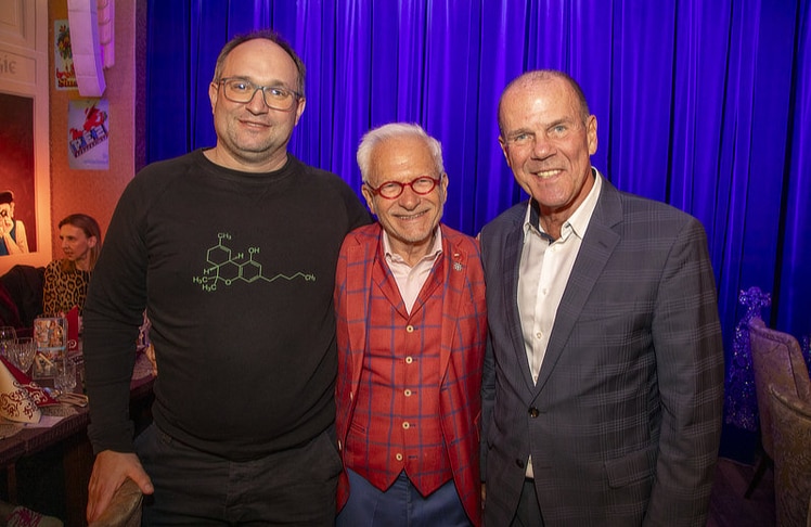 V.l.n.r.: Arthur Mahac und Georg Zanger (Rechtsanwälte) mit Peter Dobcak (Culinarius Gruppe). © Jürgen Hammerschmid