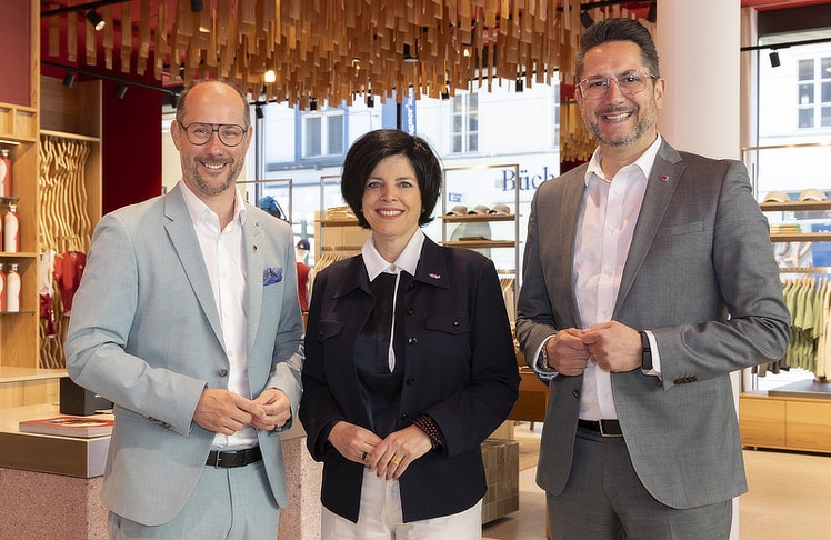 V.l.n.r.: Mario Gerber (Tourismuslandesrat von Tirol), Karin Seiler (Geschäftsführerin von Tirol Werbung) und Alois Rainer (Spartenobmann Tourismus und Freizeitwirtschaft in der Wirtschaftskammer Tirol).