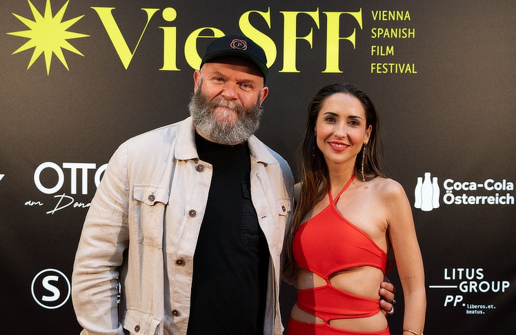 Schauspieler und Ehrengast Darko Perić mit VieSFF-Gründerin Mery Cabezuelo. © Edú Espiritusanto