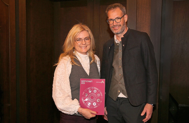 Monica Rintersbacher (Geschäftsführerin von Leitbetriebe Austria) und Wolfgang Fankhauser (Vertriebsdirektor Steiermark der VKB Volkskreditbank AG).