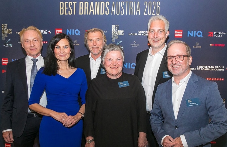 V.l.n.r.: Gerhard Valeskini (Kronen Zeitung Geschäftsführer), Silvia Grünberger (Managing Partner Grünberger & Partner), Michael Kindermann (Weischer.Cinema Austria Geschäftsführer), Sigrid Göttlich (NIQ Österreich Geschäftsführerin), Sebastian Bayer (Serviceplan Group Austria CEO) und Peter Strutz (ProSiebenSat.1 PULS4) © LEADERSNET/D. Mikkelsen