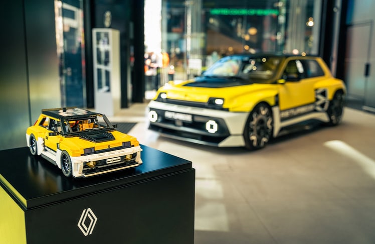 Der Renault 5 Turbo 3E – eine Neuauflage des ikonischen Renault 5 Turbo – könnte bald als offizielles Lego-Set verkauft werden.