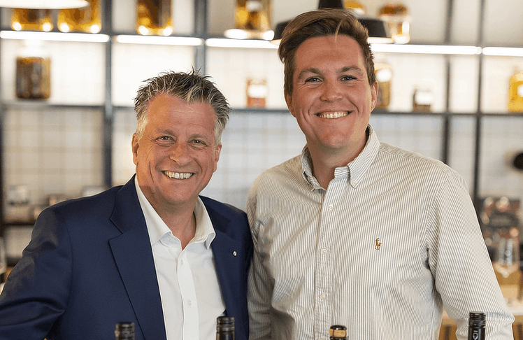 V.l.n.r.: : Thomas Podsednik (Weingutsleiter & Geschäftsführer Weingut 
Mayer am Pfarrplatz) und Pascal Raab (Vertrieb Weingut Mayer am Pfarrplatz)