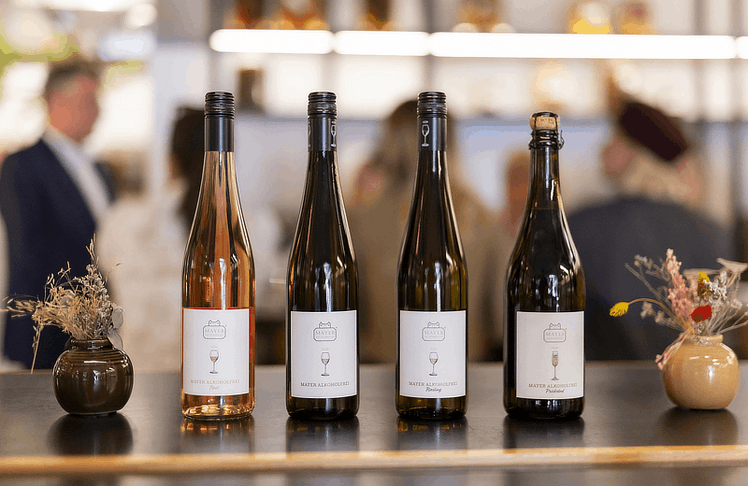 V.l.n.r.: Mayer Alkoholfrei Rosé, Mayer Alkoholfrei, Mayer Alkoholfrei Riesling und Mayer Alkoholfrei Prickelnd
