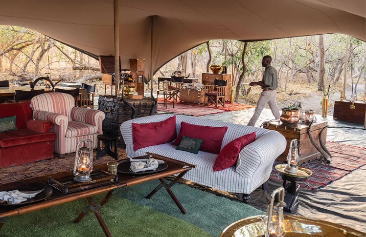 Großzügiges Gemeinschaftszelt © Natural Selection