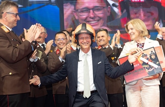 Promiauflauf beim Maicocktail des ORF Oberösterreich