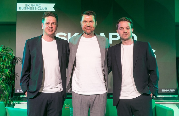 V.l.n.r.: René Gartler (Technischer Direktor bei Rapid), Markus Katzer (Geschäftsführer Sport bei Rapid) und Nino Rauch (Leiter Scouting bei Rapid) beim Rapid Doppelpass © LEADERSNET/D. Mikkelsen