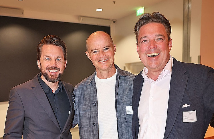 V.l.n.r.: Ludwig Stepan (Mitglied der Geschäftsleitung, Senat der Wirtschaft), Andreas Jenewein (Vertrieb Österreich West, Mitglied der Geschäftsführung, Prokurist, LEADERSNET) und Martin Niklas (Spartengeschäftsführer, Wirtschaftskammer Salzburg, Sparte Information und Consulting) © LEADERSNET/U. Brandl