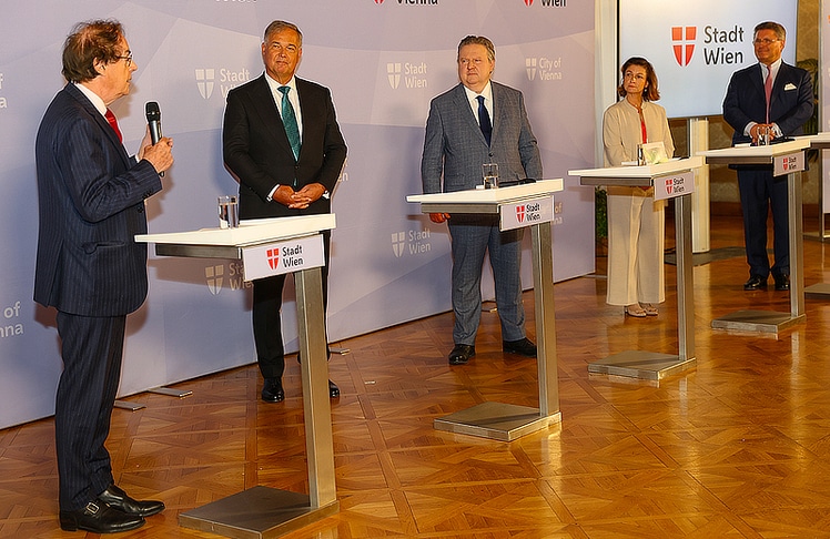 V.l.n.r.: Hans Roth, Walter Ruck, Michael Ludwig, Tina Schrettner und Karl-Heinz Strauss © LEADERSNET/G. Langegger