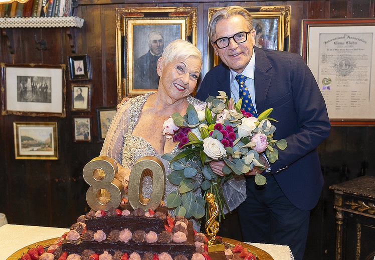 Jazz Gitti ließ es zum 80er im Marchfelderhof krachen